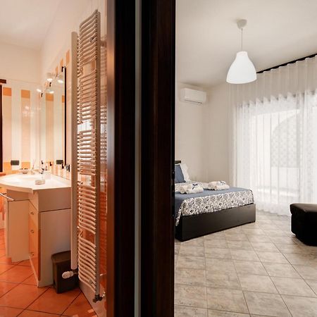Villa Estia - Nel Cuore Della Valle D'Itria 奇斯泰尼诺 外观 照片